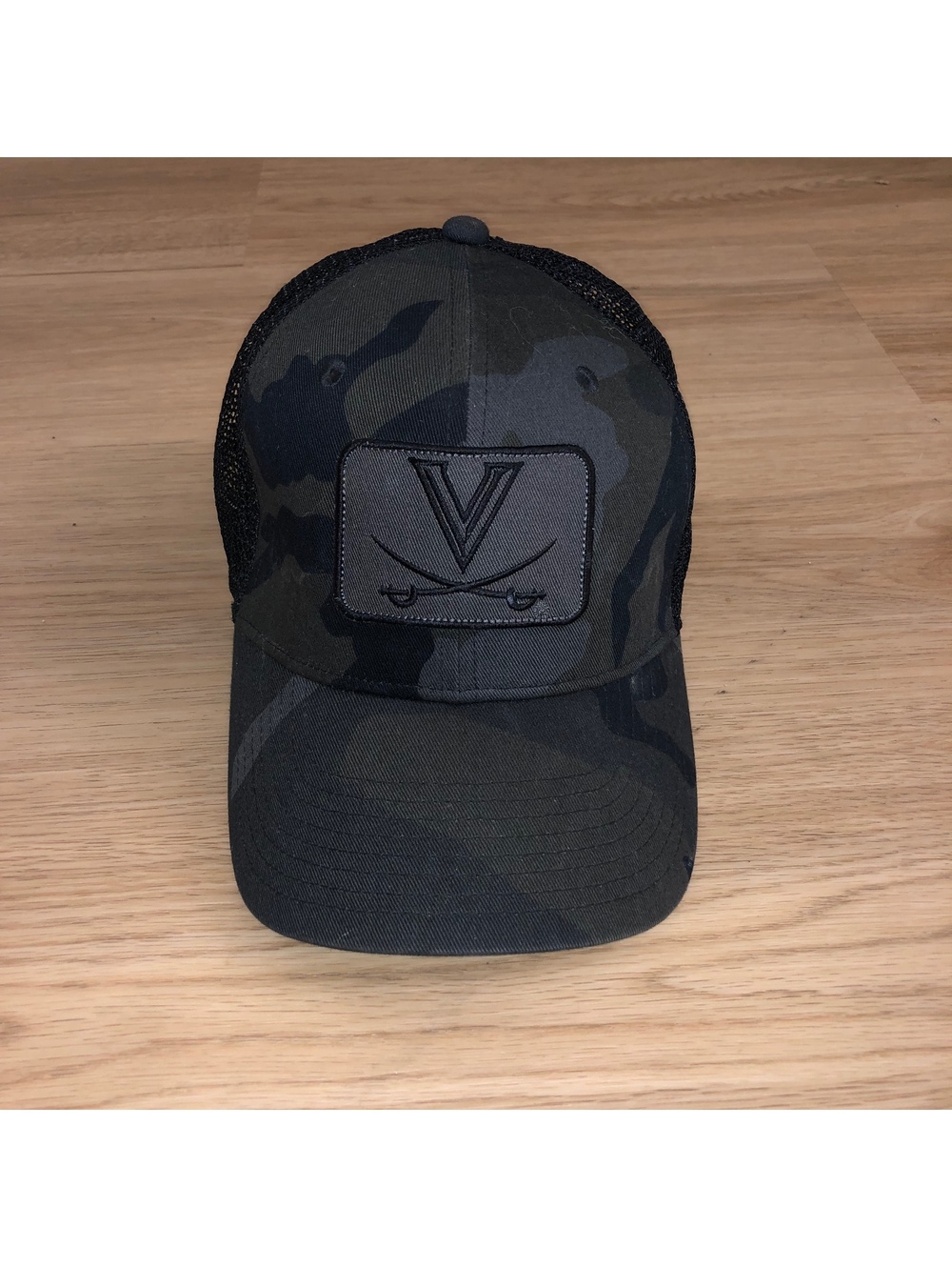 NIKE MESH TRUCKER HAT CAMO BLACK UVA UNIVERSITY OF VIRGINIA CAVALIERS SNAPBACK